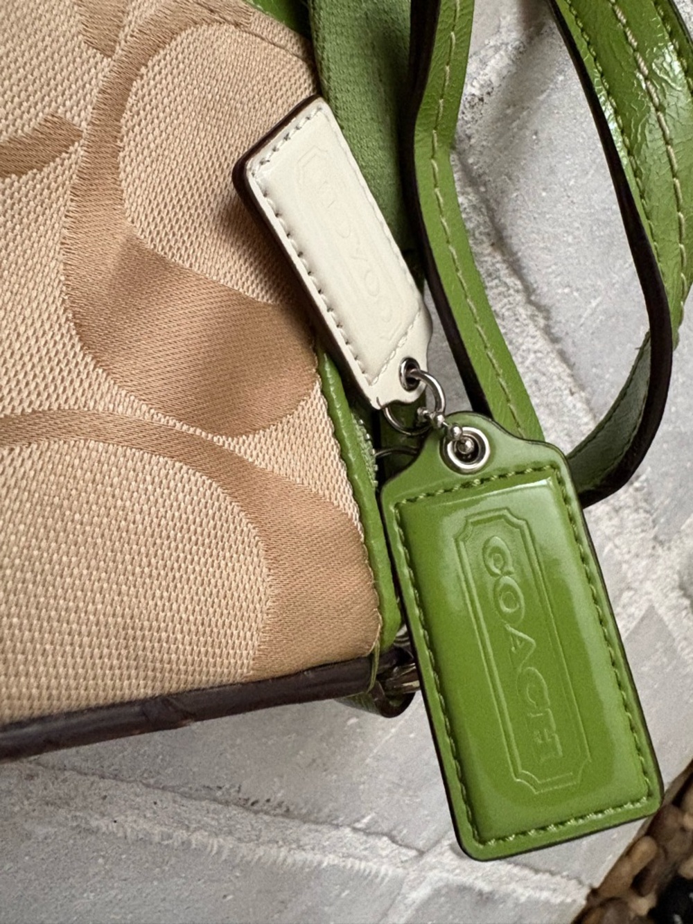 Vintage Coach Y2K Green Signature Hobo Shoulder Bag /Crossbody Bag - Picture 11 of 12